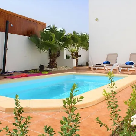 Eesha By Privilege Bay La Oliva